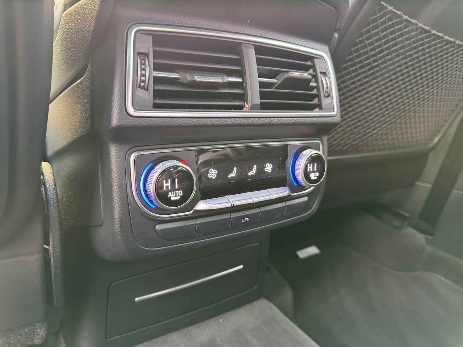 Used Audi Q7 2015 for sale - 78029107: Photo 30