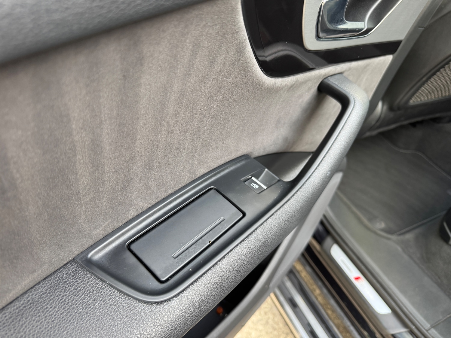 Used Audi Q7 2015 for sale - 78029107: Photo 32