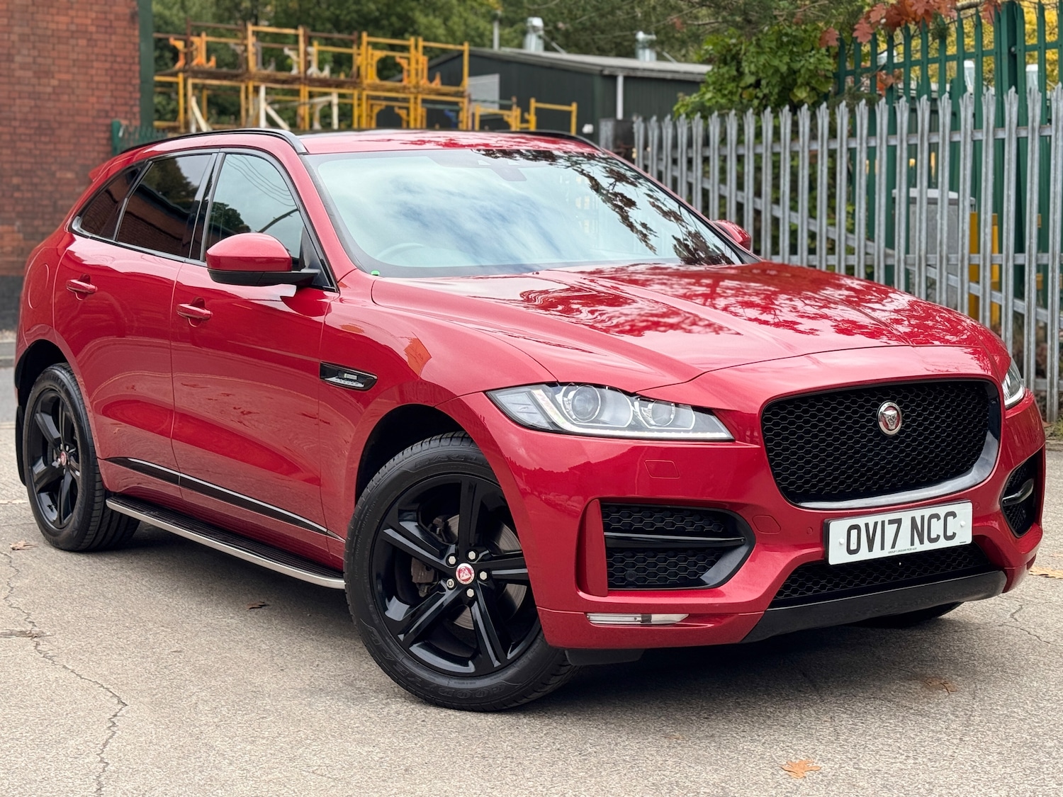 Used Jaguar F-Pace 2017 for sale - 76206627: Photo 1