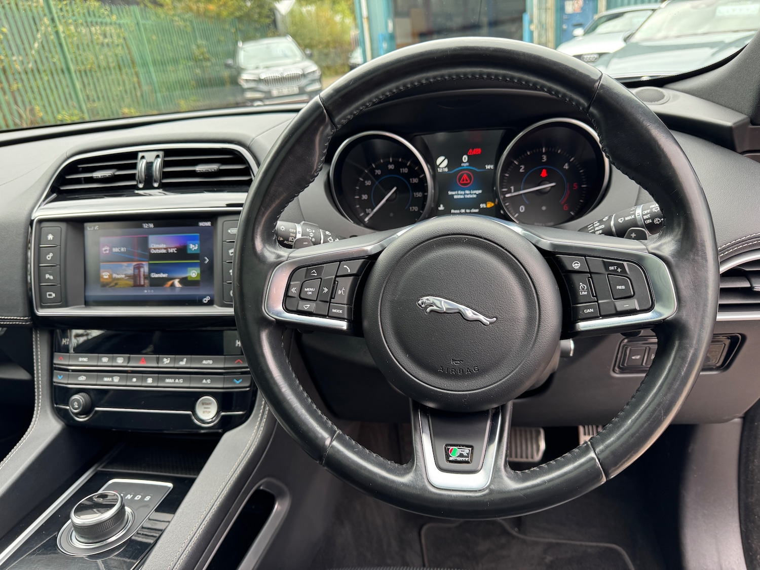 Used Jaguar F-Pace 2017 for sale - 76206627: Photo 15