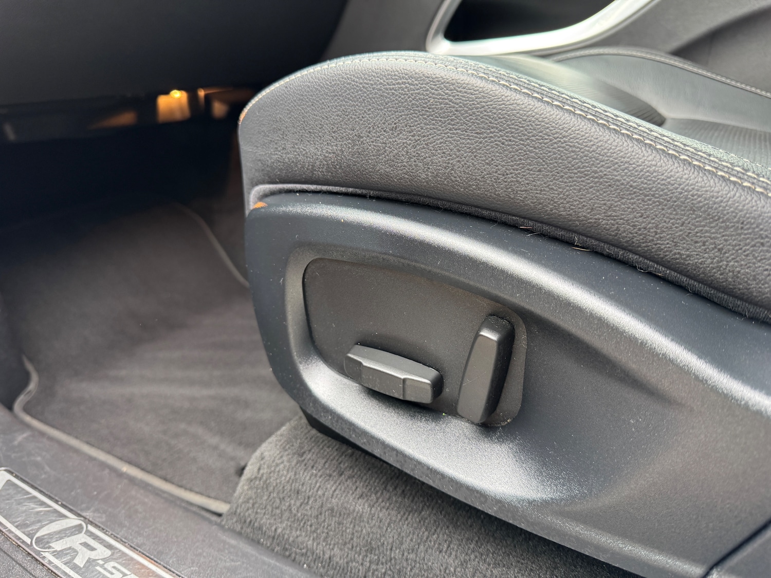 Used Jaguar F-Pace 2017 for sale - 76206627: Photo 32