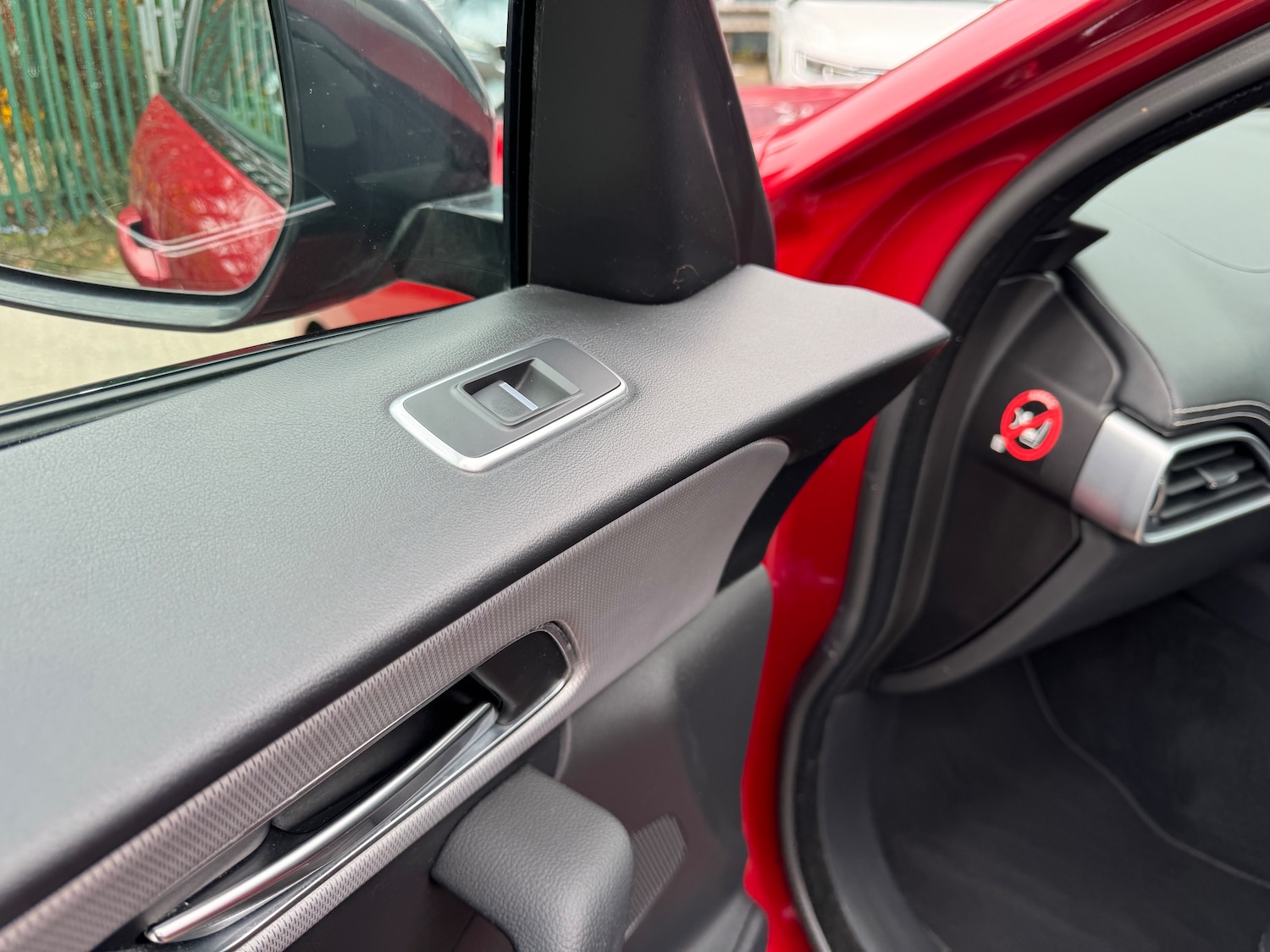 Used Jaguar F-Pace 2017 for sale - 76206627: Photo 33