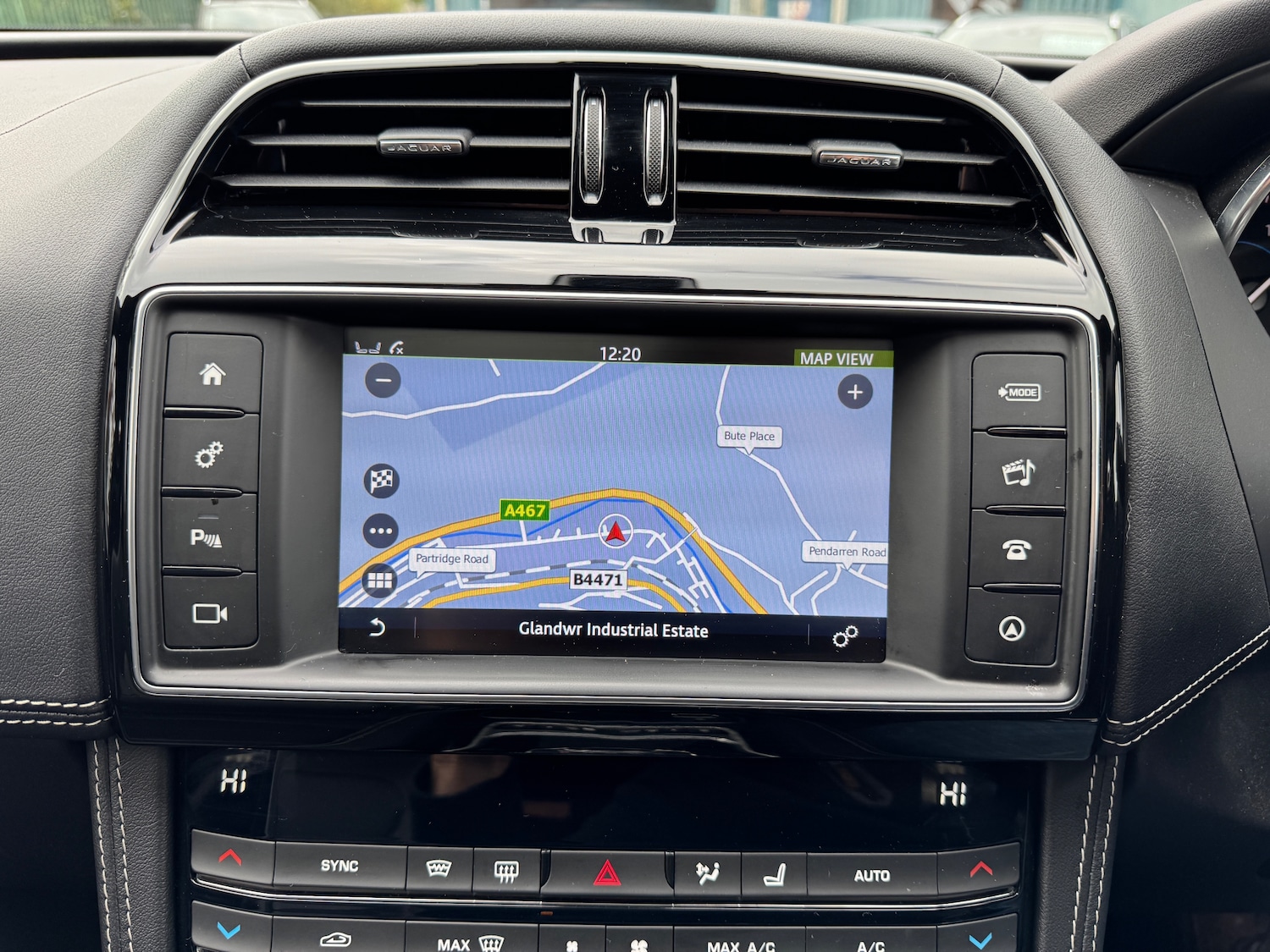 Used Jaguar F-Pace 2017 for sale - 76206627: Photo 39