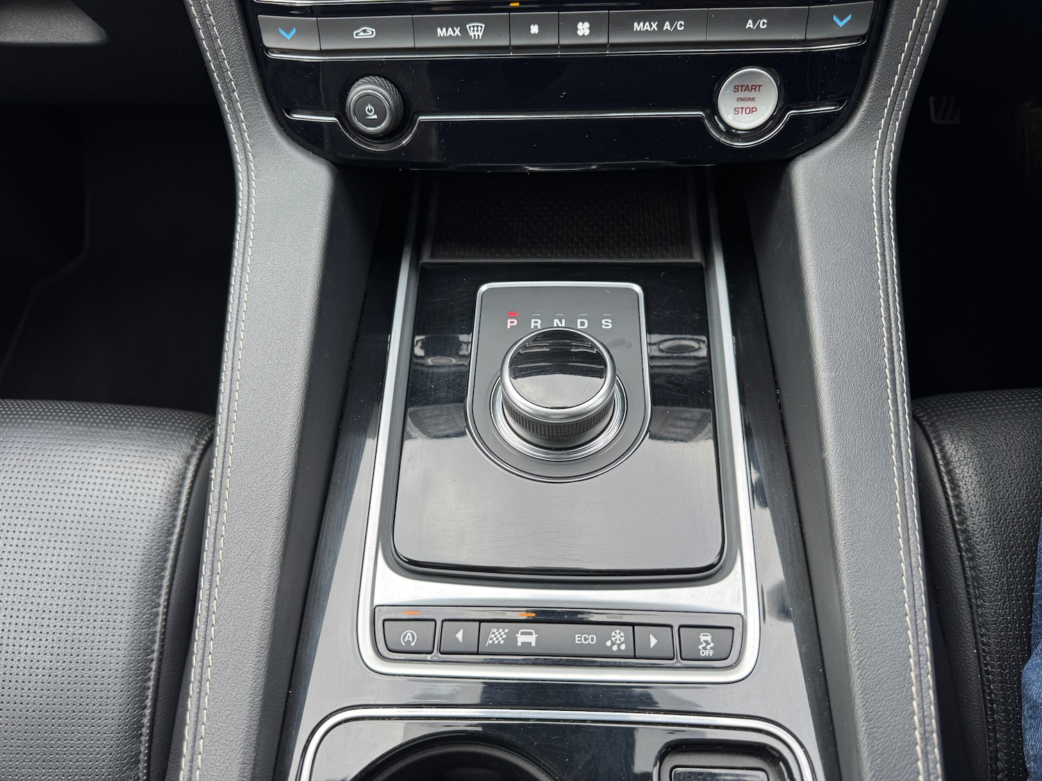 Used Jaguar F-Pace 2017 for sale - 76206627: Photo 41