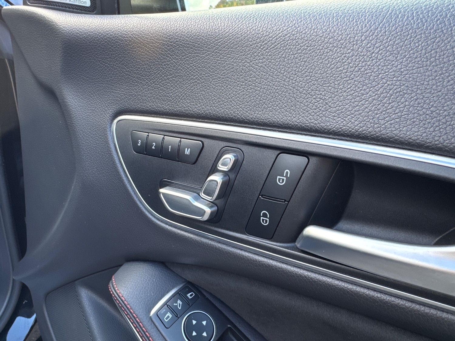 Used Mercedes-Benz CLA 2019 for sale - 76353053: Photo 17