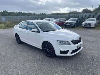 Used Skoda Octavia 2015 for sale - 75982920: Photo