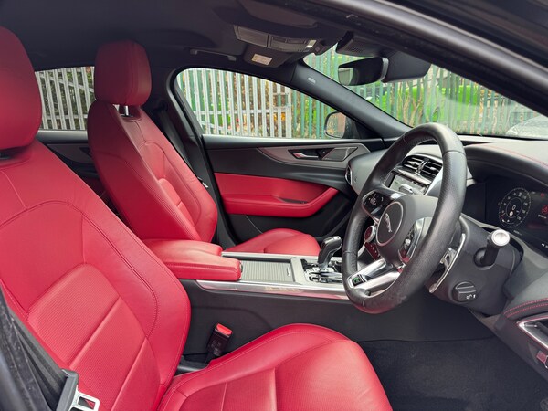 Used Jaguar XE 2019 for sale - 76253166: Photo 5