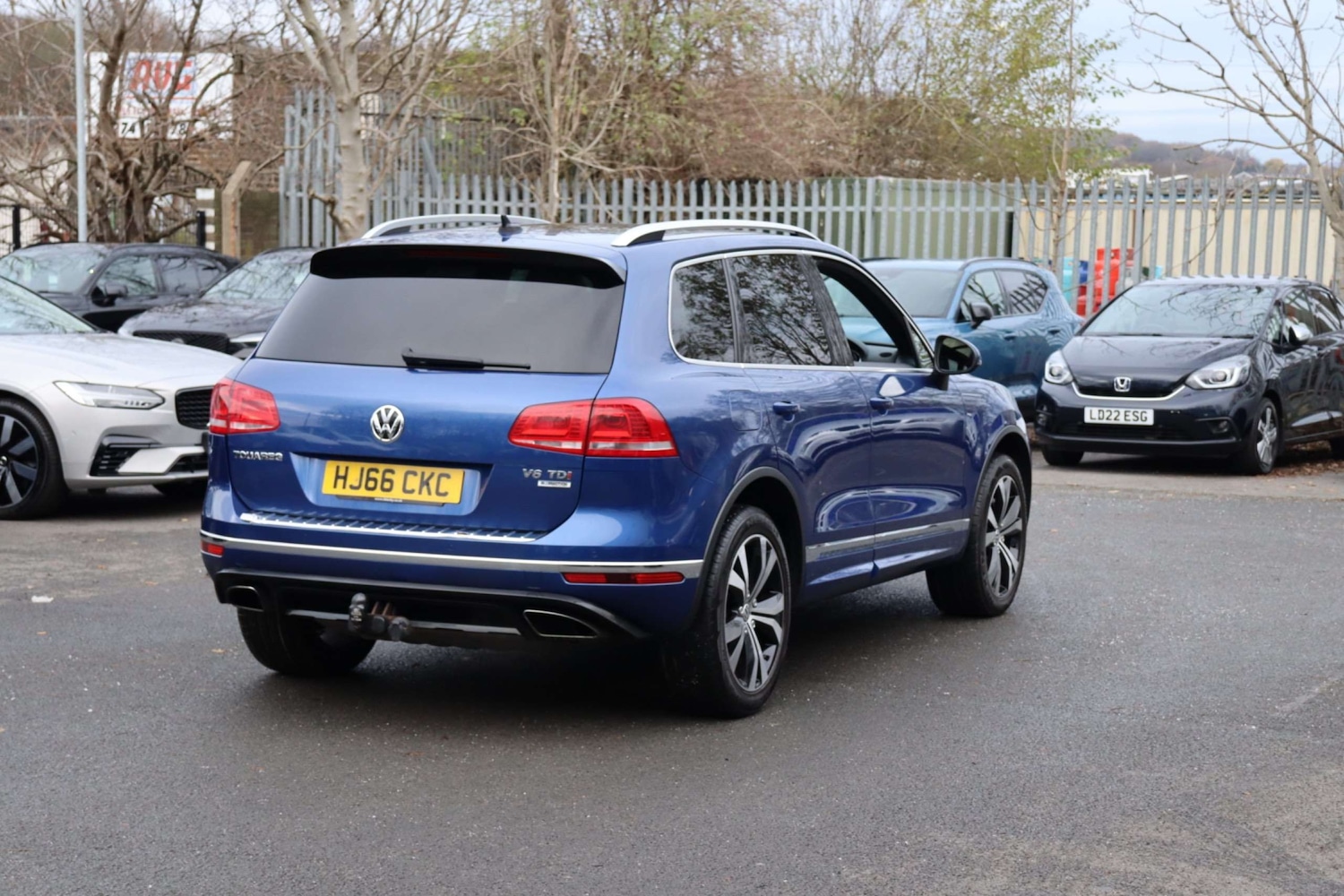 Used Volkswagen Touareg 2016 for sale - 76739361: Photo 3
