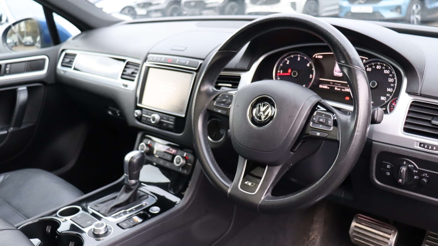 Used Volkswagen Touareg 2016 for sale - 76739361: Photo 6