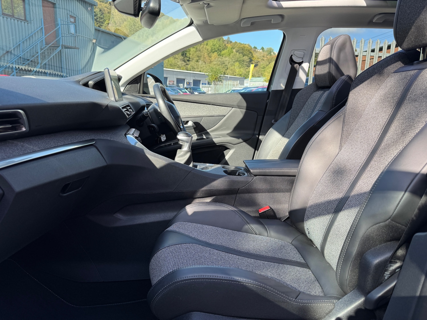 Used Peugeot 3008 2017 for sale - 76036529: Photo 23