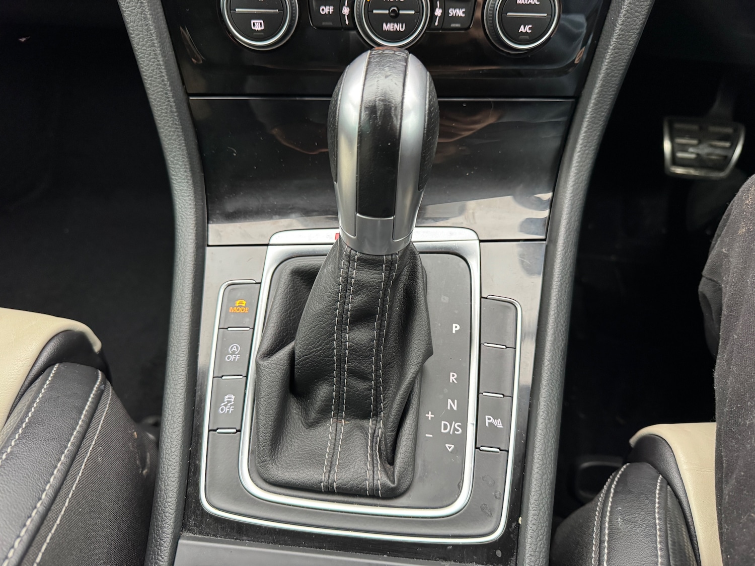 Used Volkswagen Golf 2018 for sale - 76719601: Photo 9