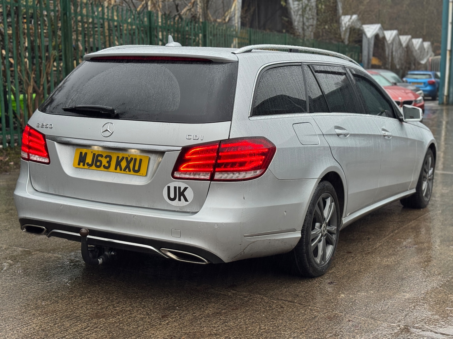 Used Mercedes-Benz E Class 2013 for sale - 76972967: Photo 3