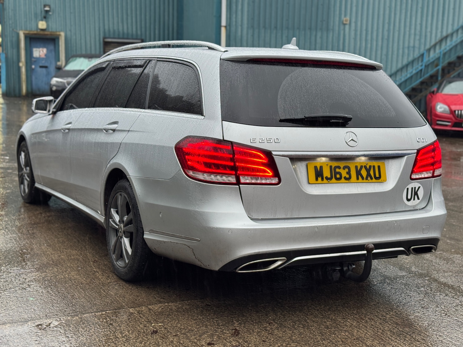 Used Mercedes-Benz E Class 2013 for sale - 76972967: Photo 4