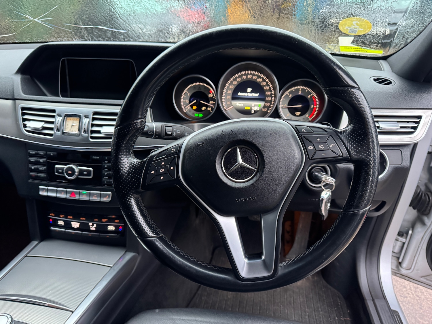 Used Mercedes-Benz E Class 2013 for sale - 76972967: Photo 6