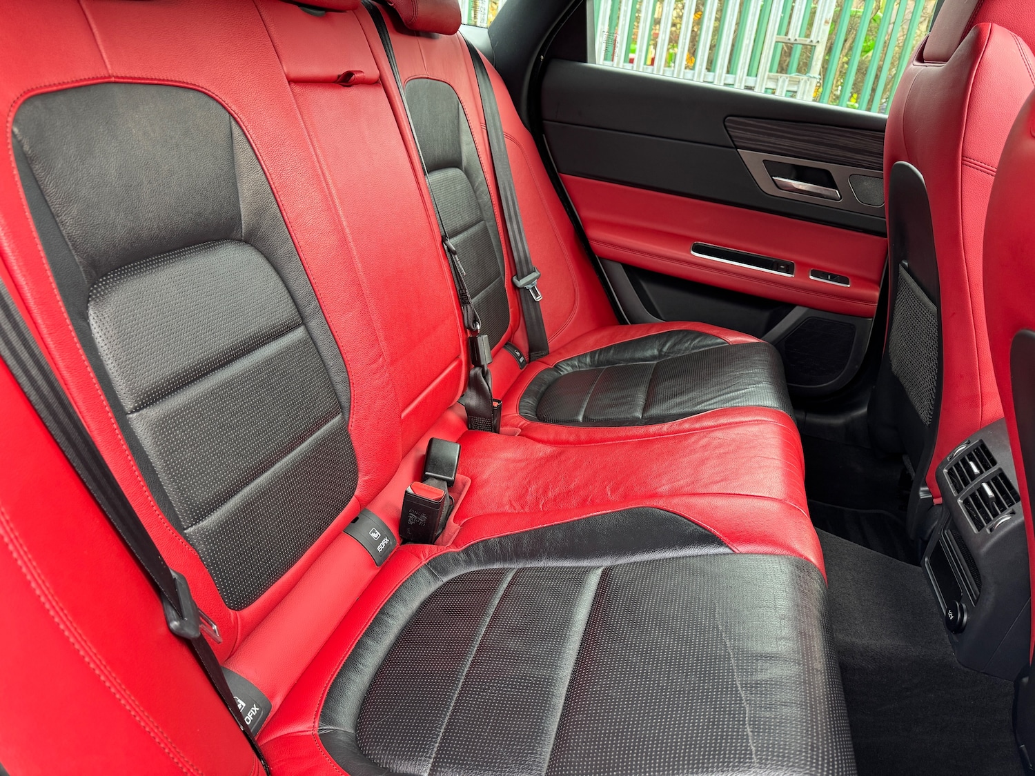 Used Jaguar XF 2016 for sale - 76569280: Photo 19