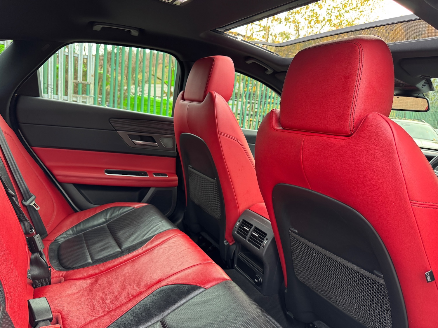 Used Jaguar XF 2016 for sale - 76569280: Photo 21