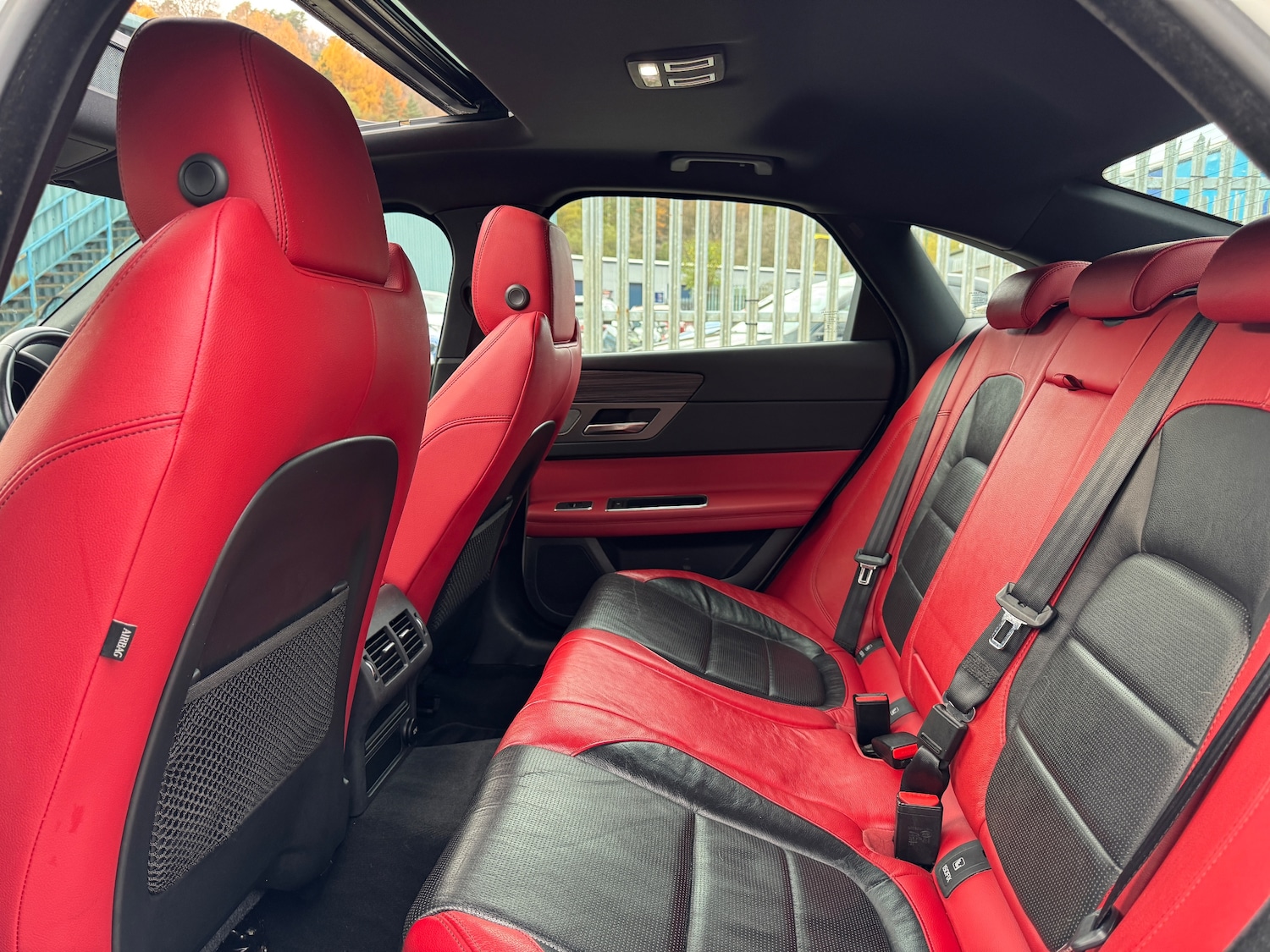 Used Jaguar XF 2016 for sale - 76569280: Photo 24