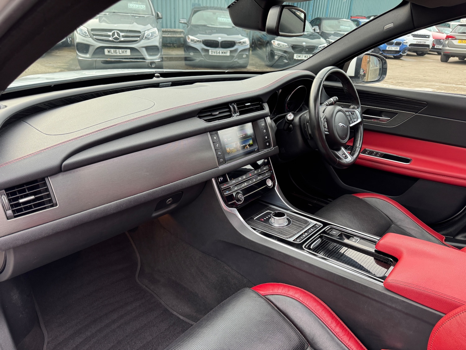 Used Jaguar XF 2016 for sale - 76569280: Photo 31