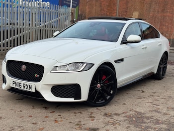 Used Jaguar XF 2016 for sale - 76569280: Photo