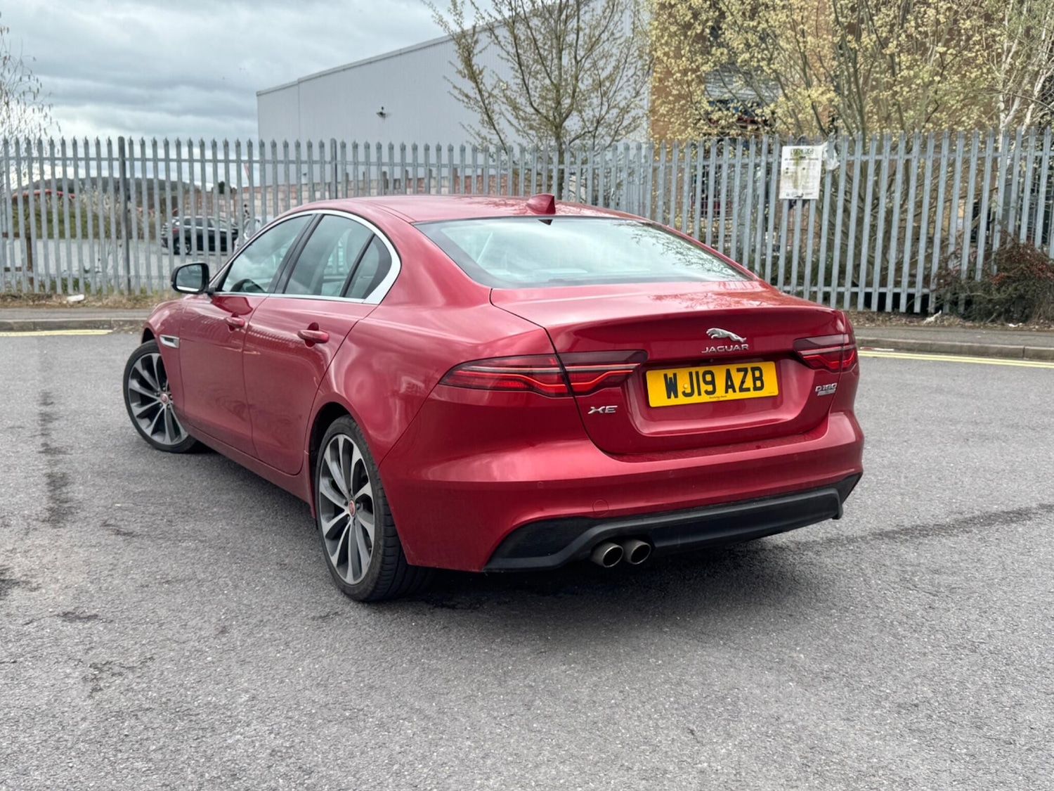 Used Jaguar XE for sale - 78177223: Photo 2