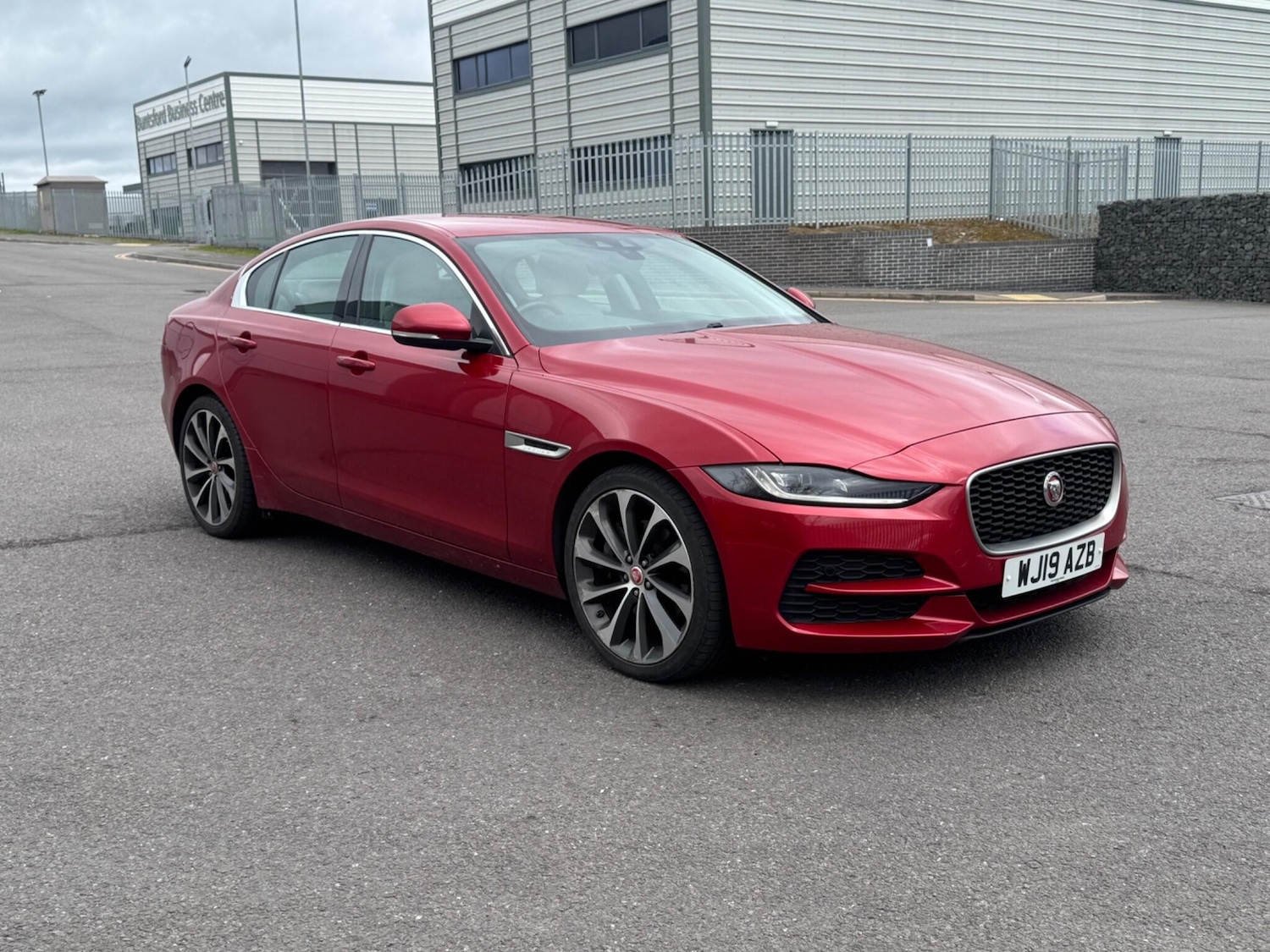 Used Jaguar XE for sale - 78177223: Photo 5