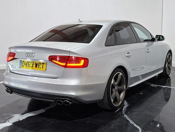 Used Audi A4 2013 for sale - 79438940: Photo