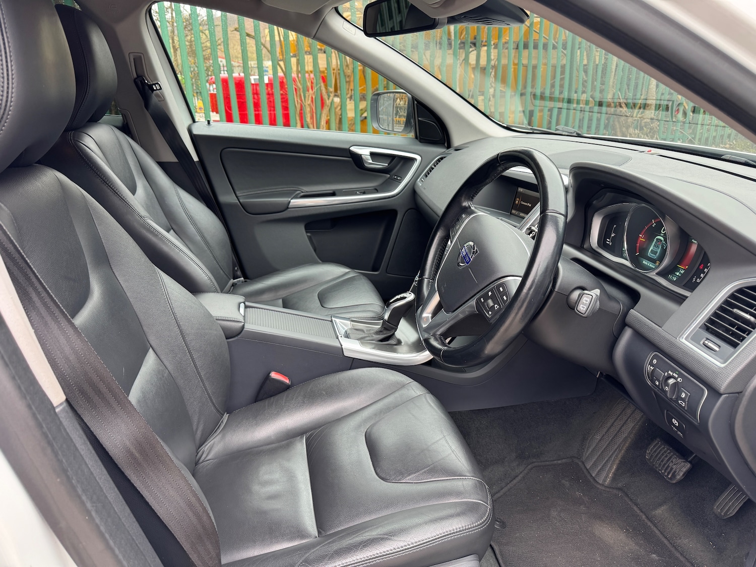 Used Volvo XC60 for sale - 78092308: Photo 5