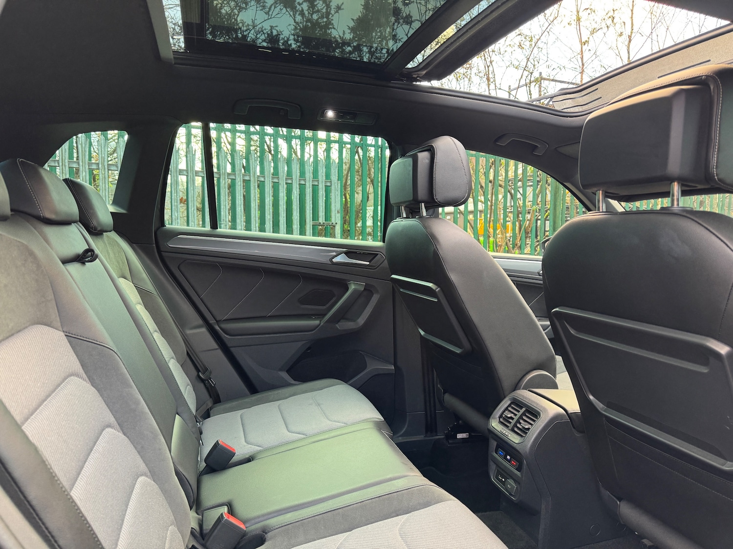 Used Volkswagen Tiguan 2018 for sale - 76798673: Photo 21