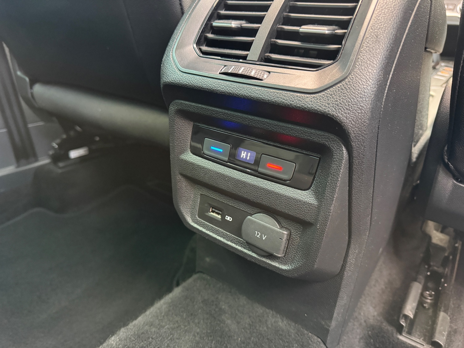 Used Volkswagen Tiguan 2018 for sale - 76798673: Photo 24