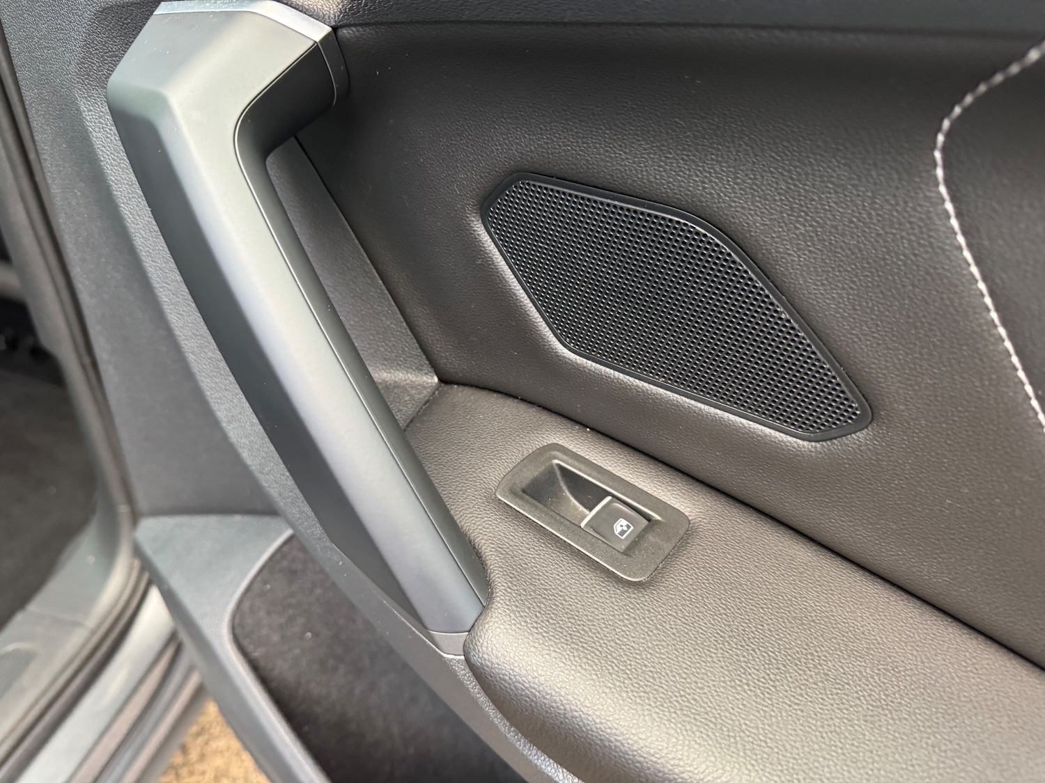 Used Volkswagen Tiguan 2018 for sale - 76798673: Photo 25