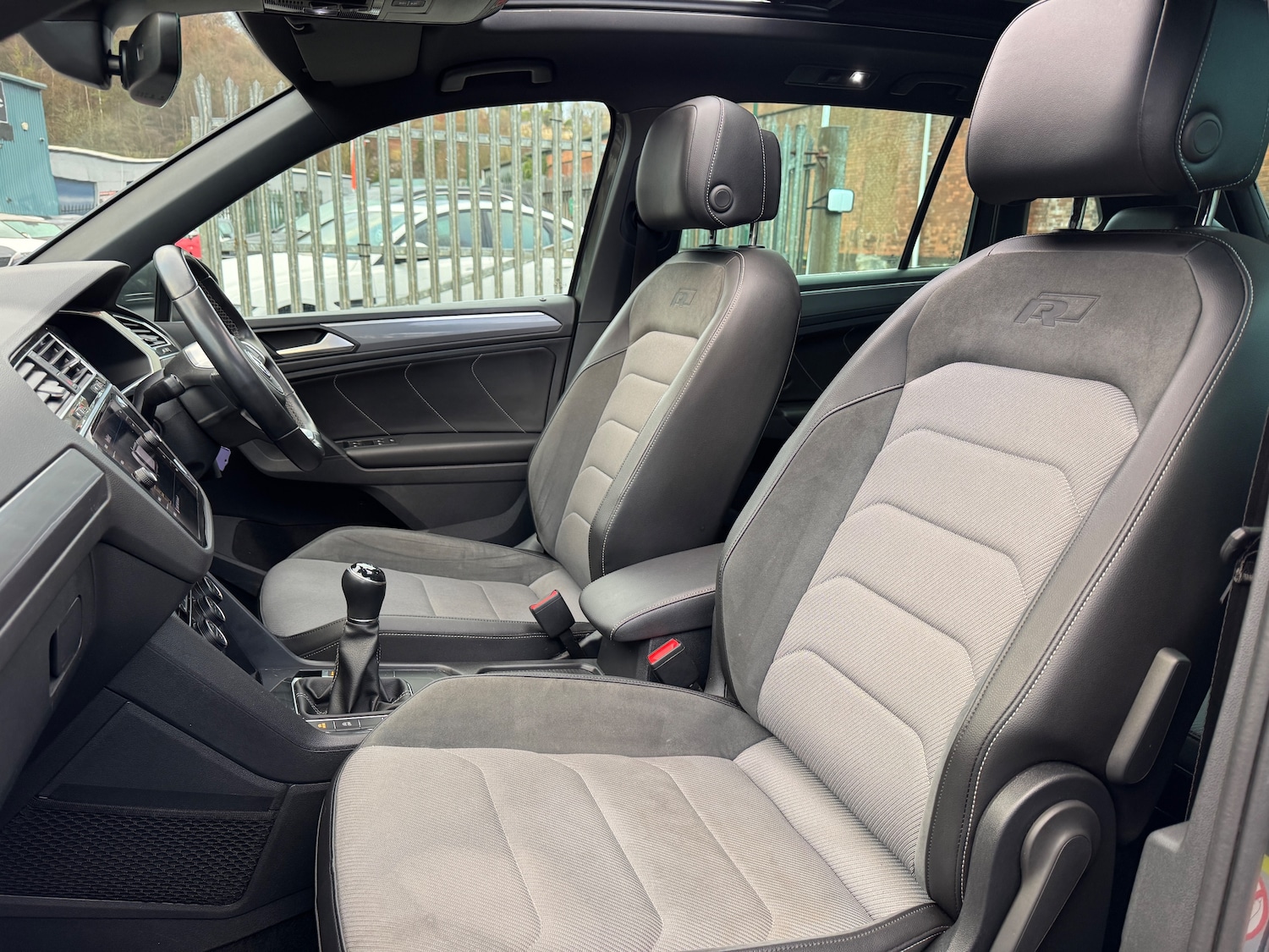 Used Volkswagen Tiguan 2018 for sale - 76798673: Photo 32