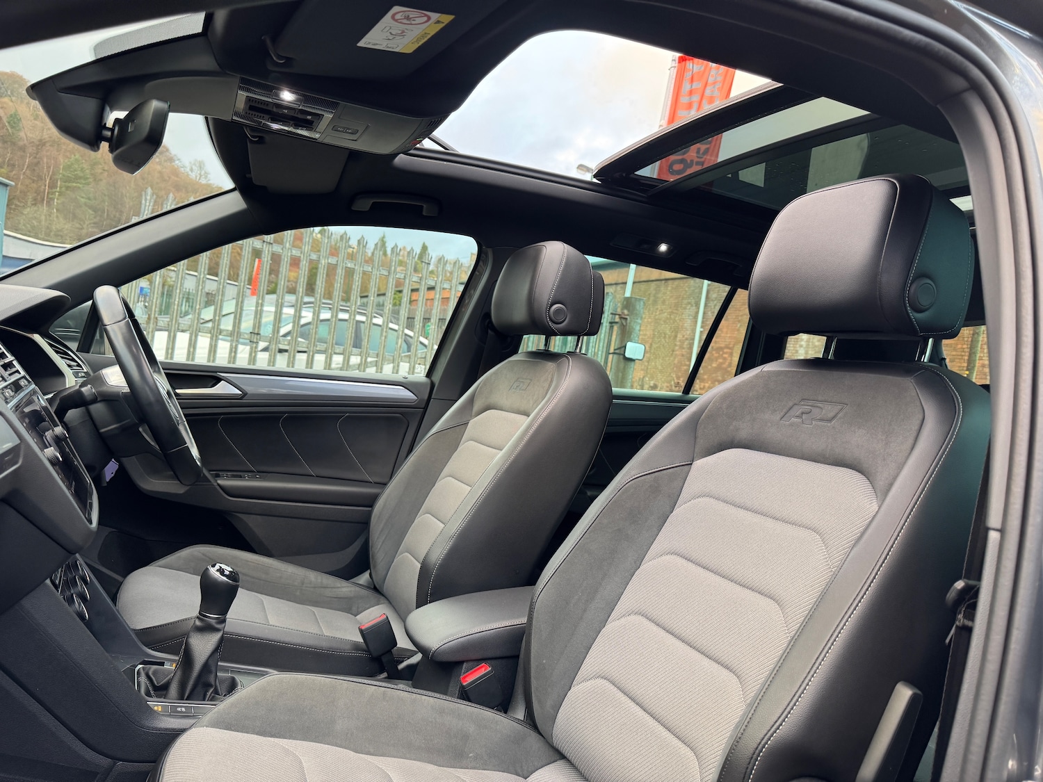 Used Volkswagen Tiguan 2018 for sale - 76798673: Photo 33