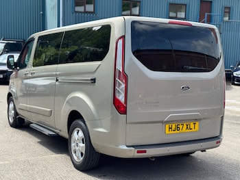 Used Ford Tourneo Custom 2017 for sale - 78659365: Photo