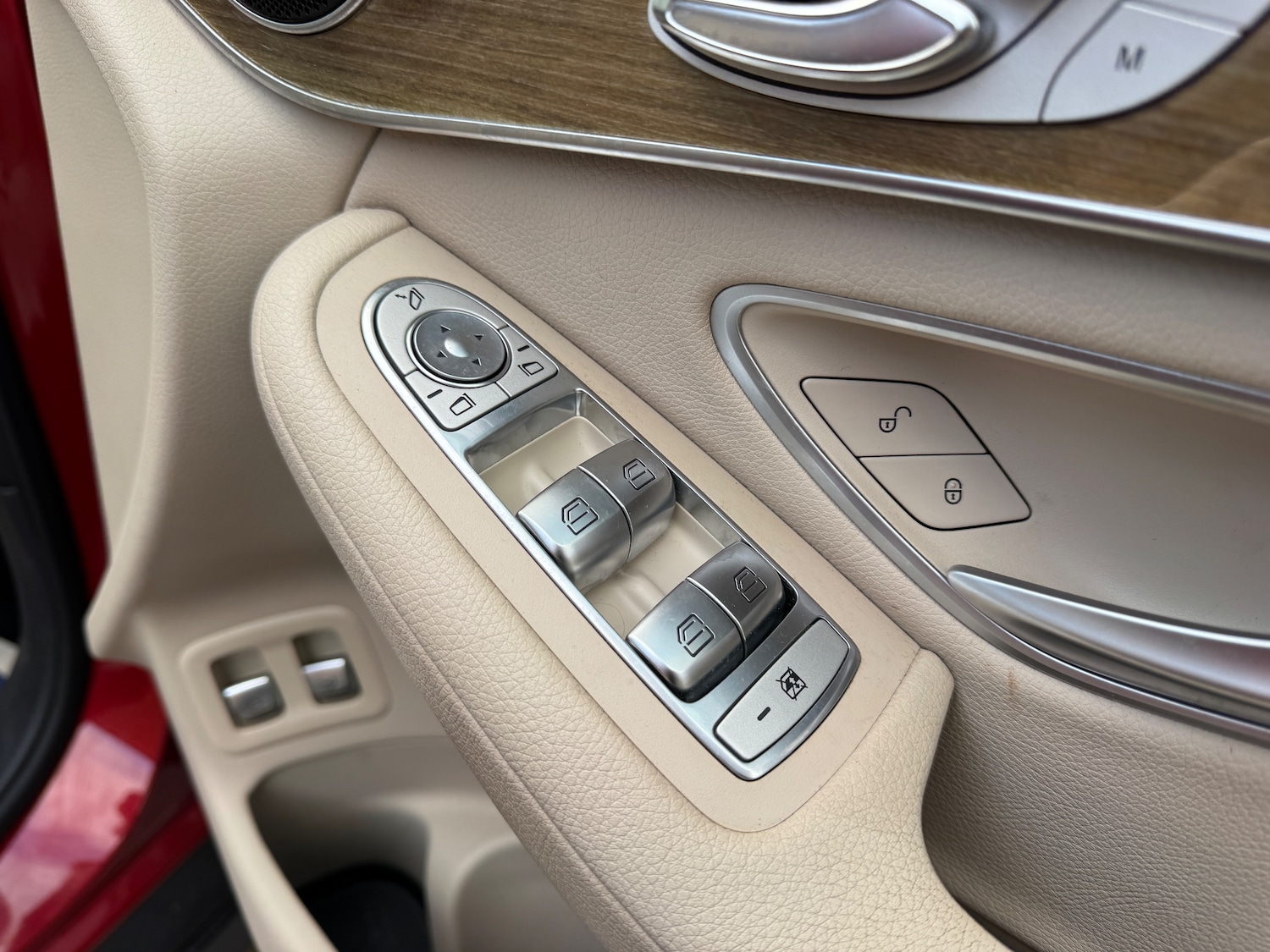 Used Mercedes-Benz GLC 2016 for sale - 76915181: Photo 16