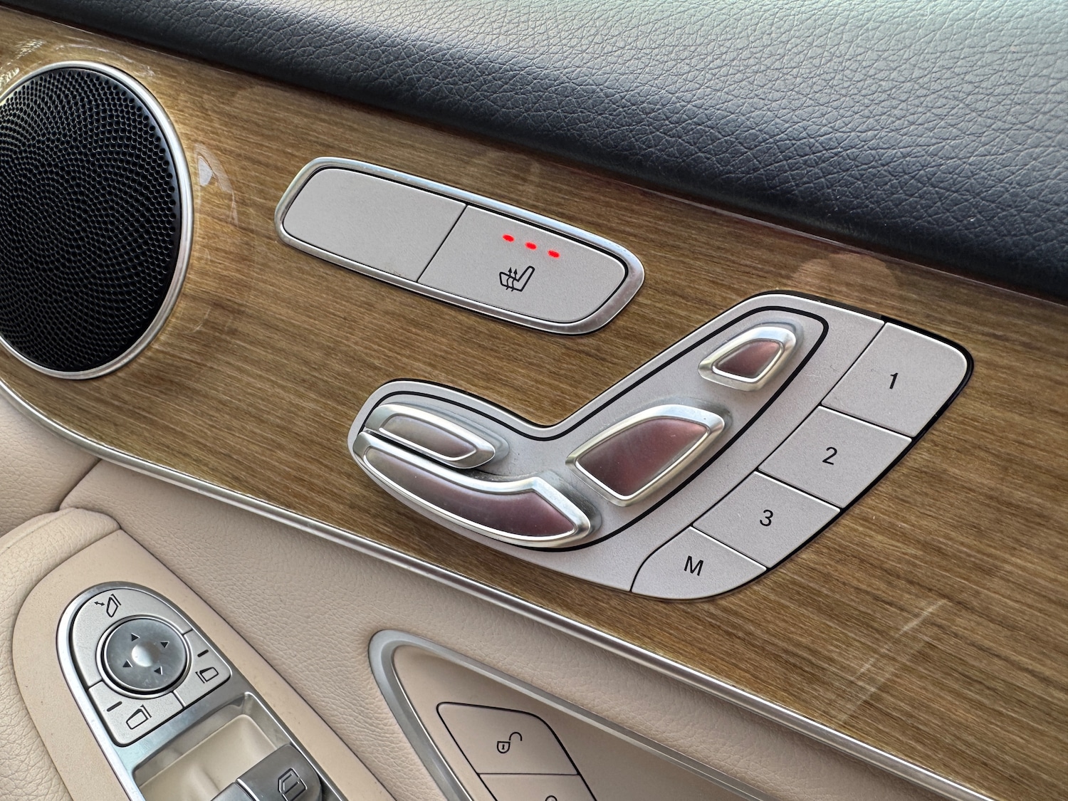 Used Mercedes-Benz GLC 2016 for sale - 76915181: Photo 18