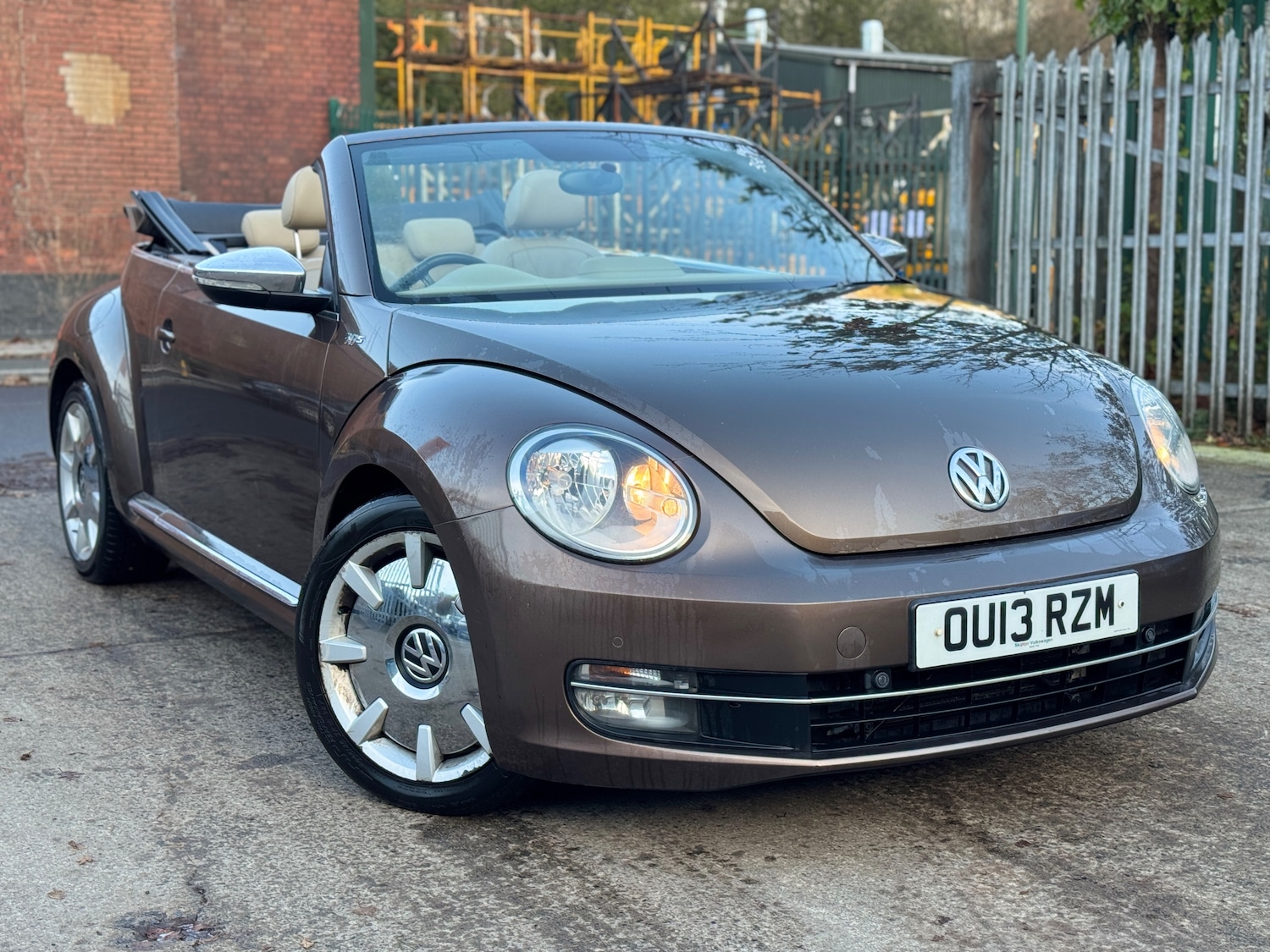 Used Volkswagen Beetle 2013 for sale - 76653844: Photo 1