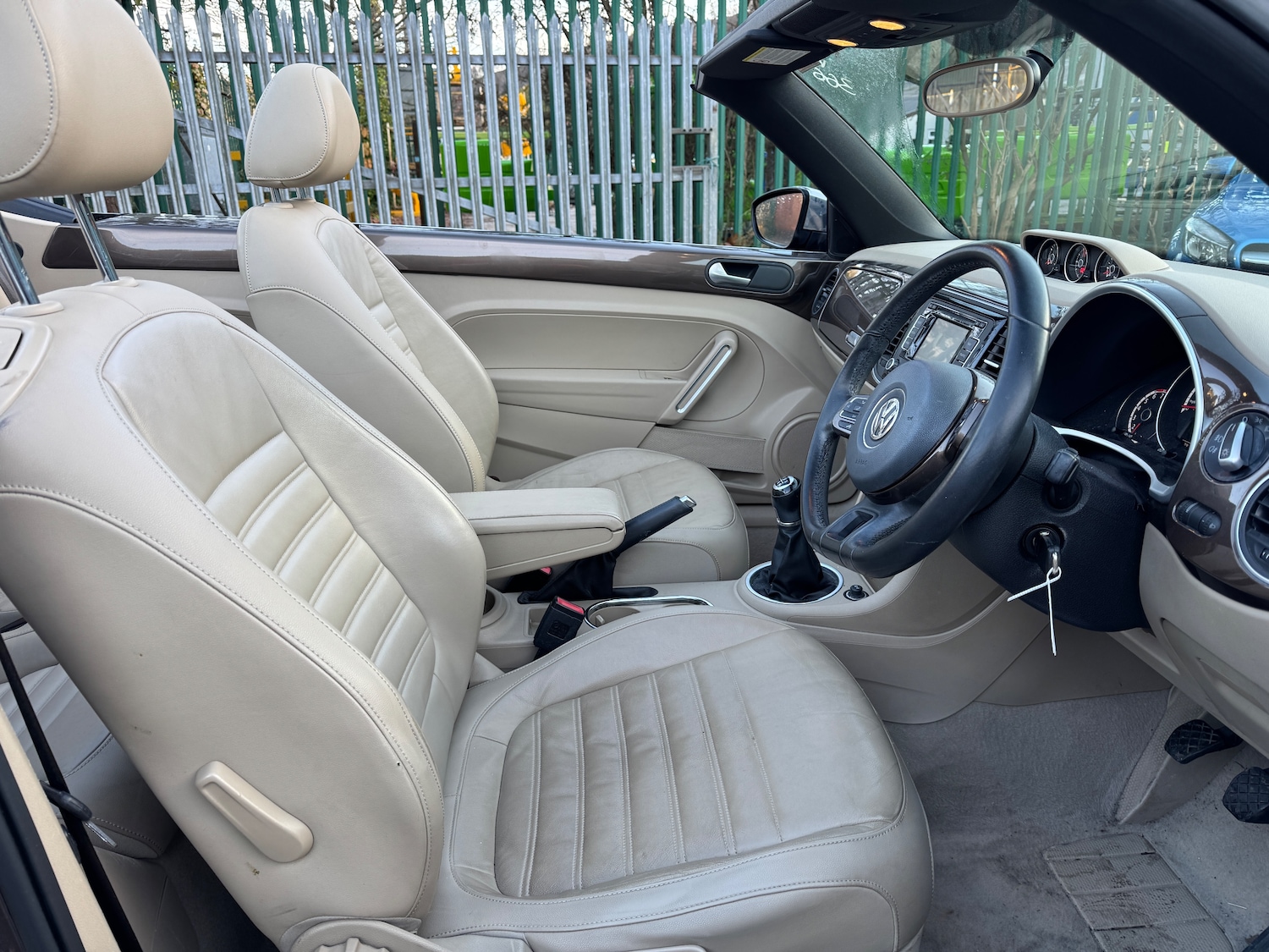 Used Volkswagen Beetle 2013 for sale - 76653844: Photo 5