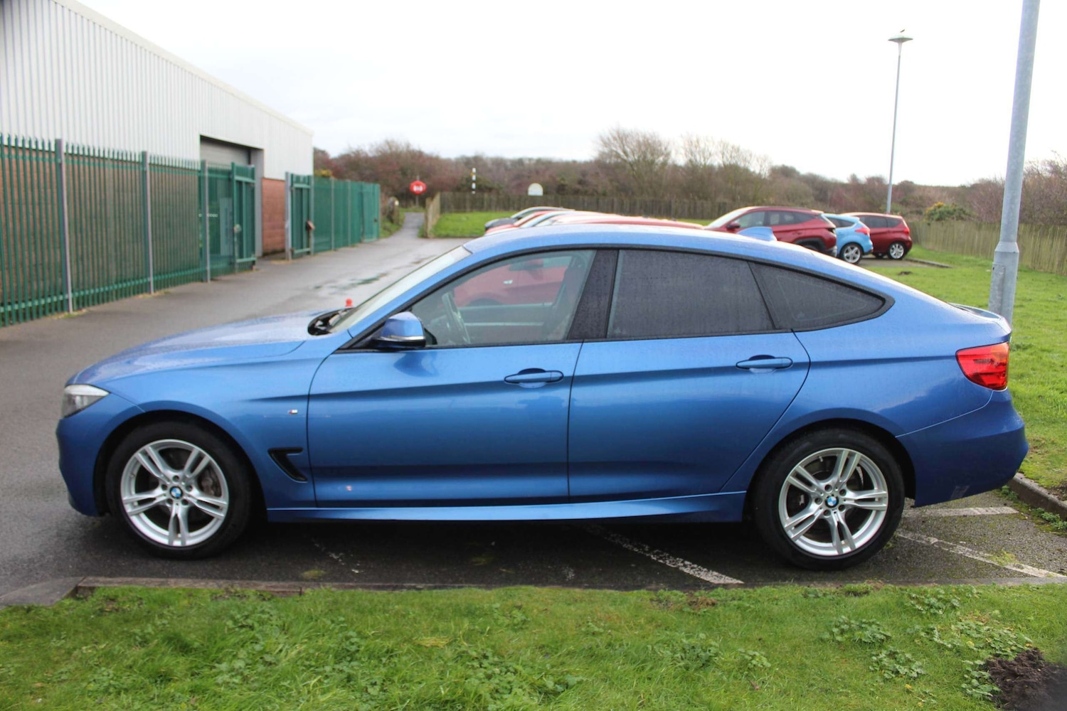 Used BMW 3 Series 2015 for sale - 76888943: Photo 3