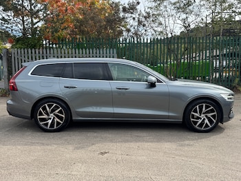 Used Volvo V60 2019 for sale - 75616563: Photo
