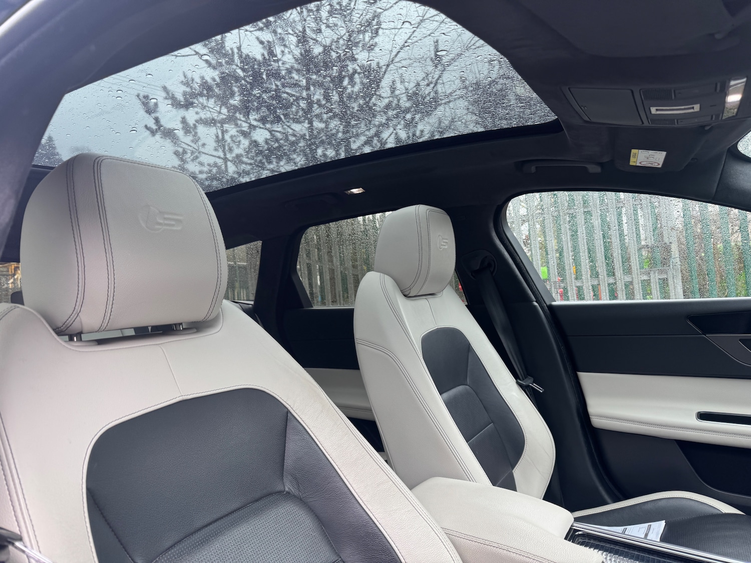 Used Jaguar XF 2019 for sale - 78043238: Photo 5