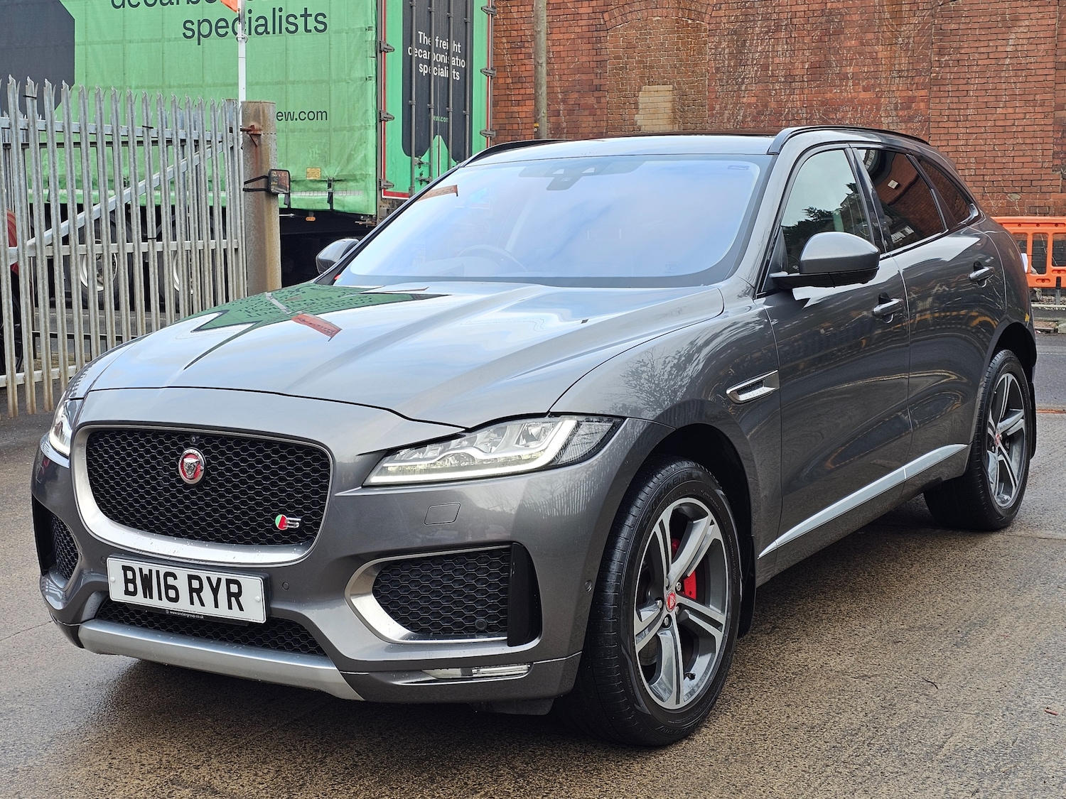 Used Jaguar F-Pace 2016 for sale - 77460434: Photo 10