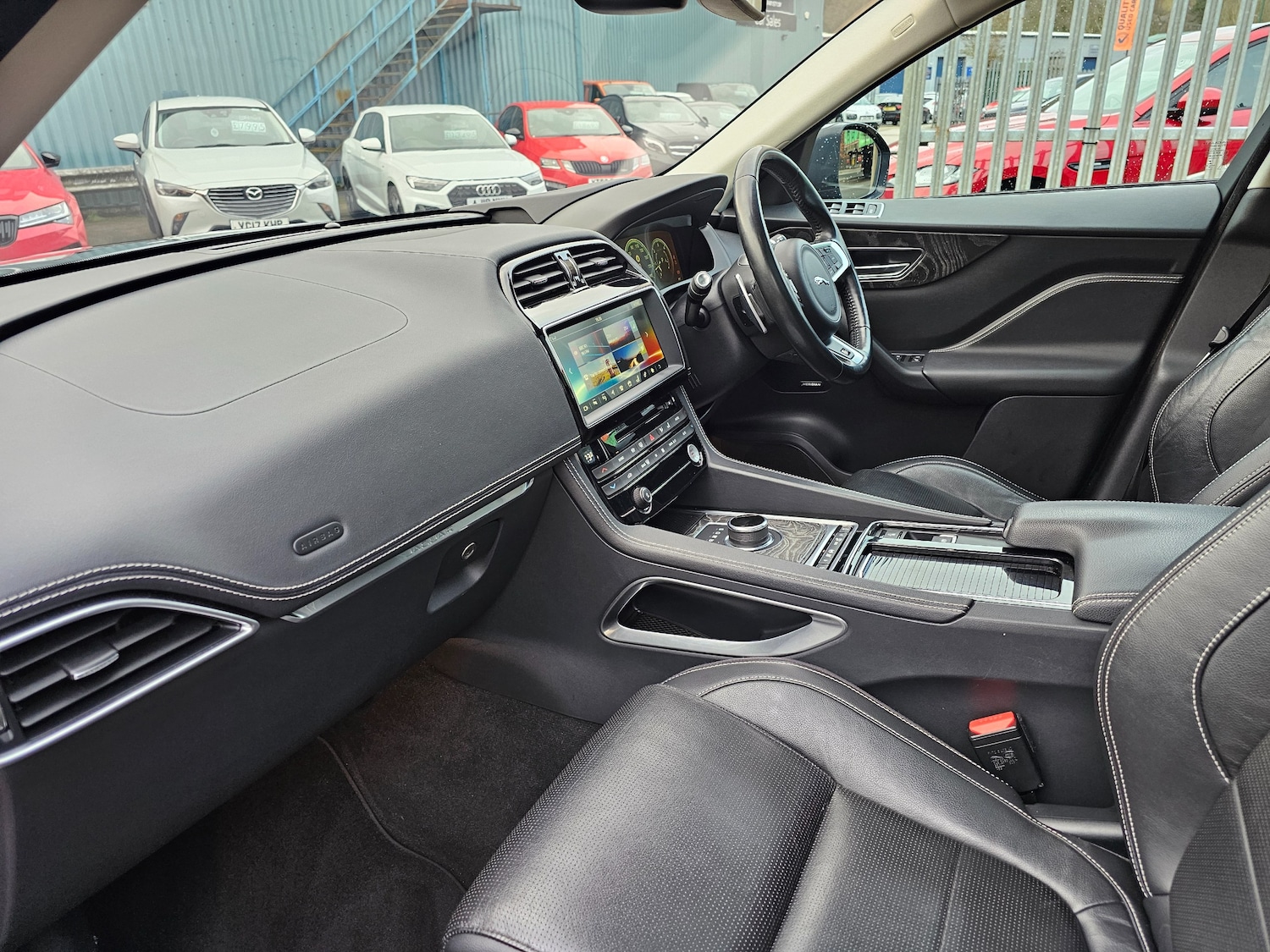 Used Jaguar F-Pace 2016 for sale - 77460434: Photo 14