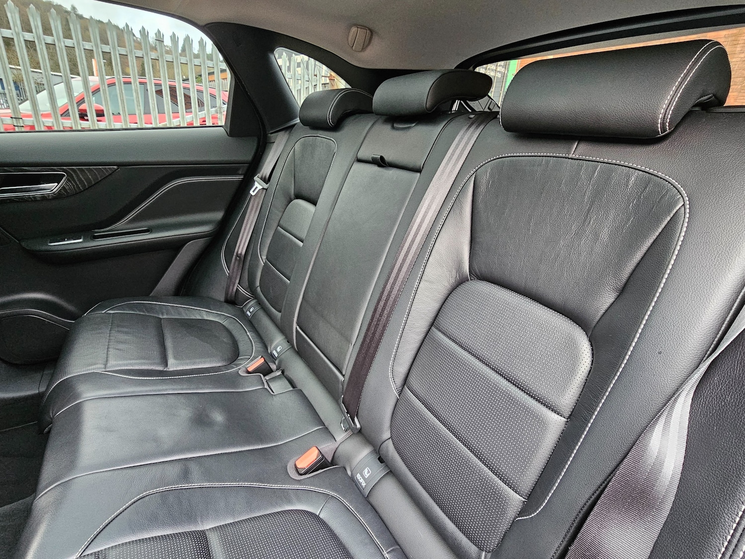 Used Jaguar F-Pace 2016 for sale - 77460434: Photo 15