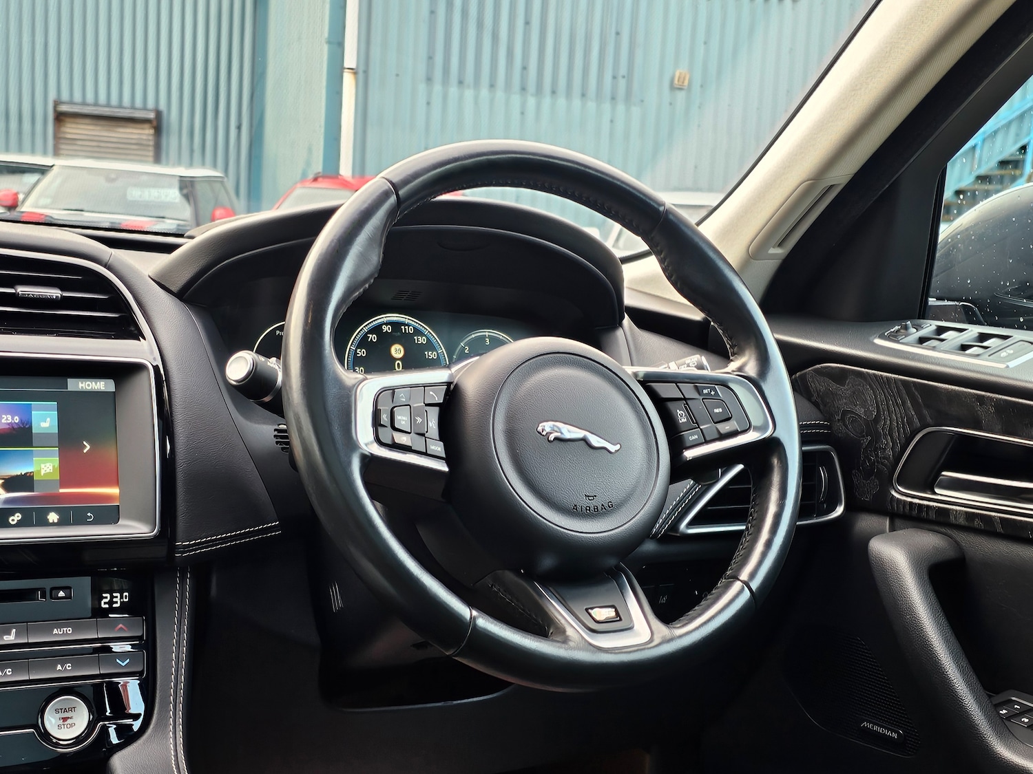 Used Jaguar F-Pace 2016 for sale - 77460434: Photo 17