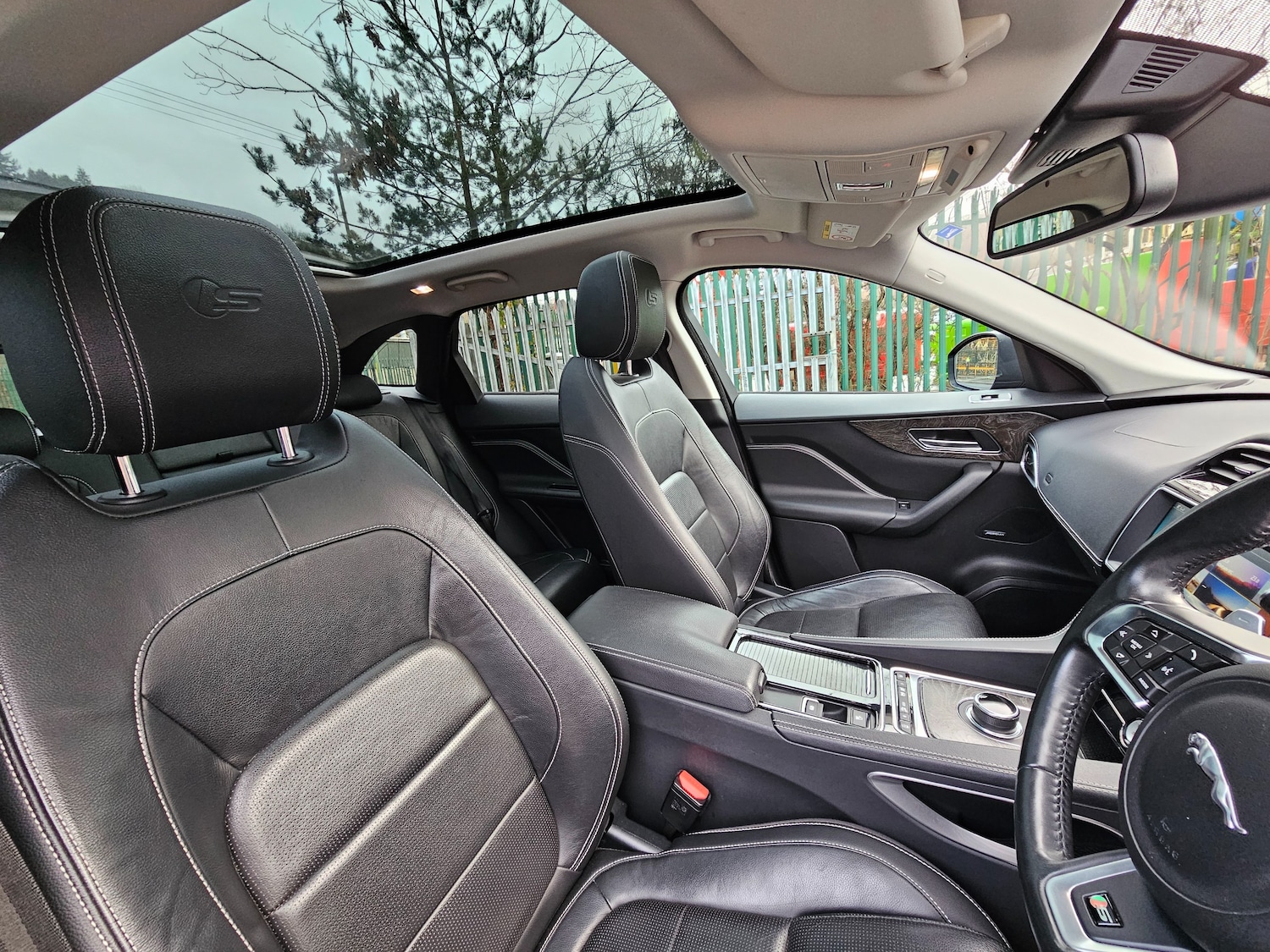 Used Jaguar F-Pace 2016 for sale - 77460434: Photo 20