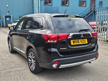Used Mitsubishi Outlander 2016 for sale - 77608089: Photo