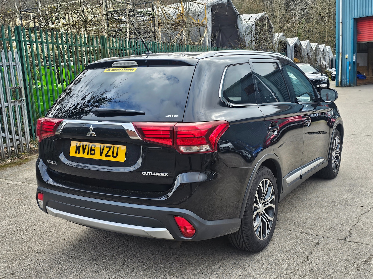 Used Mitsubishi Outlander 2016 for sale - 77608089: Photo 5