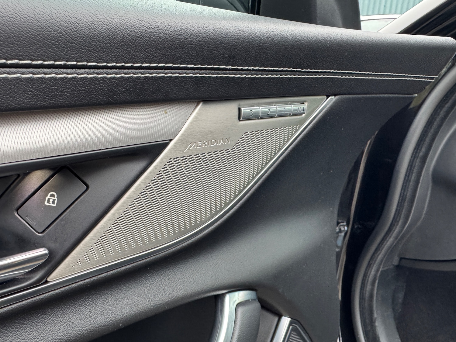 Used Jaguar XF 2021 for sale - 76198141: Photo 32