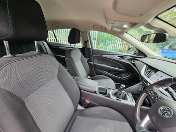 Used Vauxhall Insignia 2017 for sale - 75160205: Photo