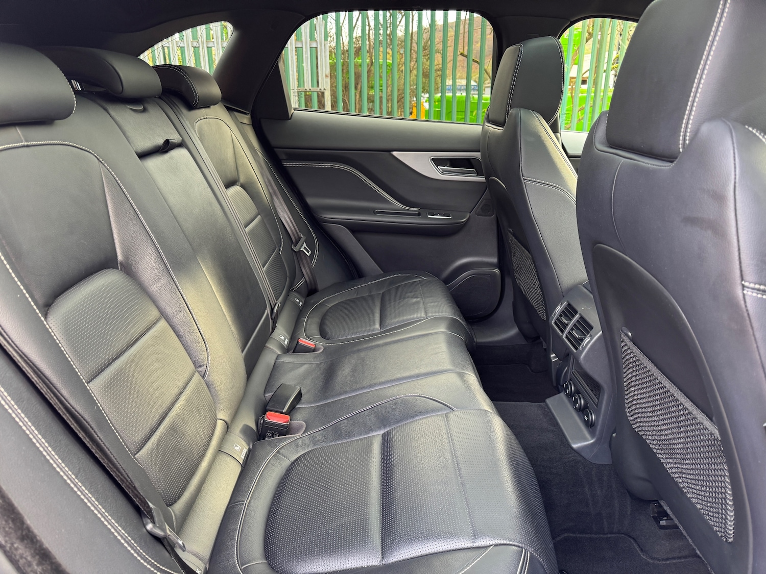 Used Jaguar F-Pace 2017 for sale - 76569281: Photo 18